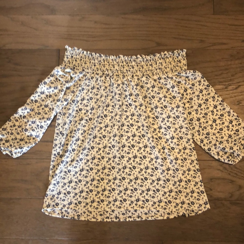 Kaleigh off shoulder stitch fix top floral large